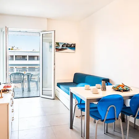 Apartamento Bright Near The In