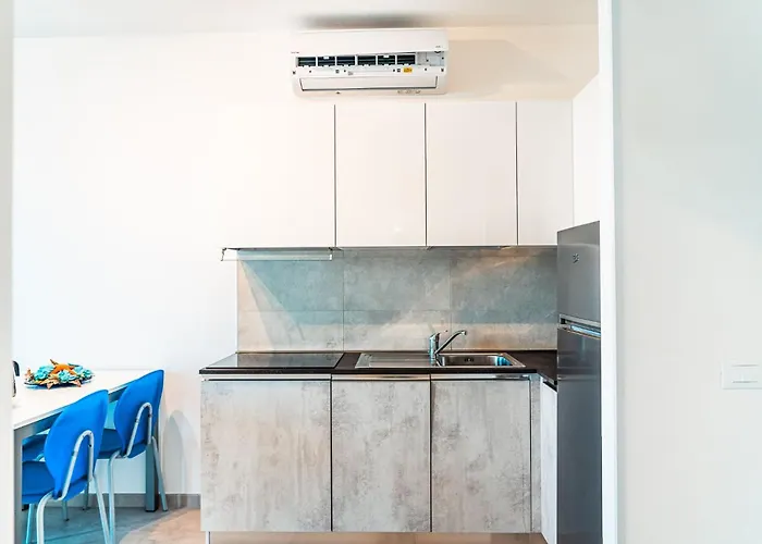 Bright Near The In Appartement